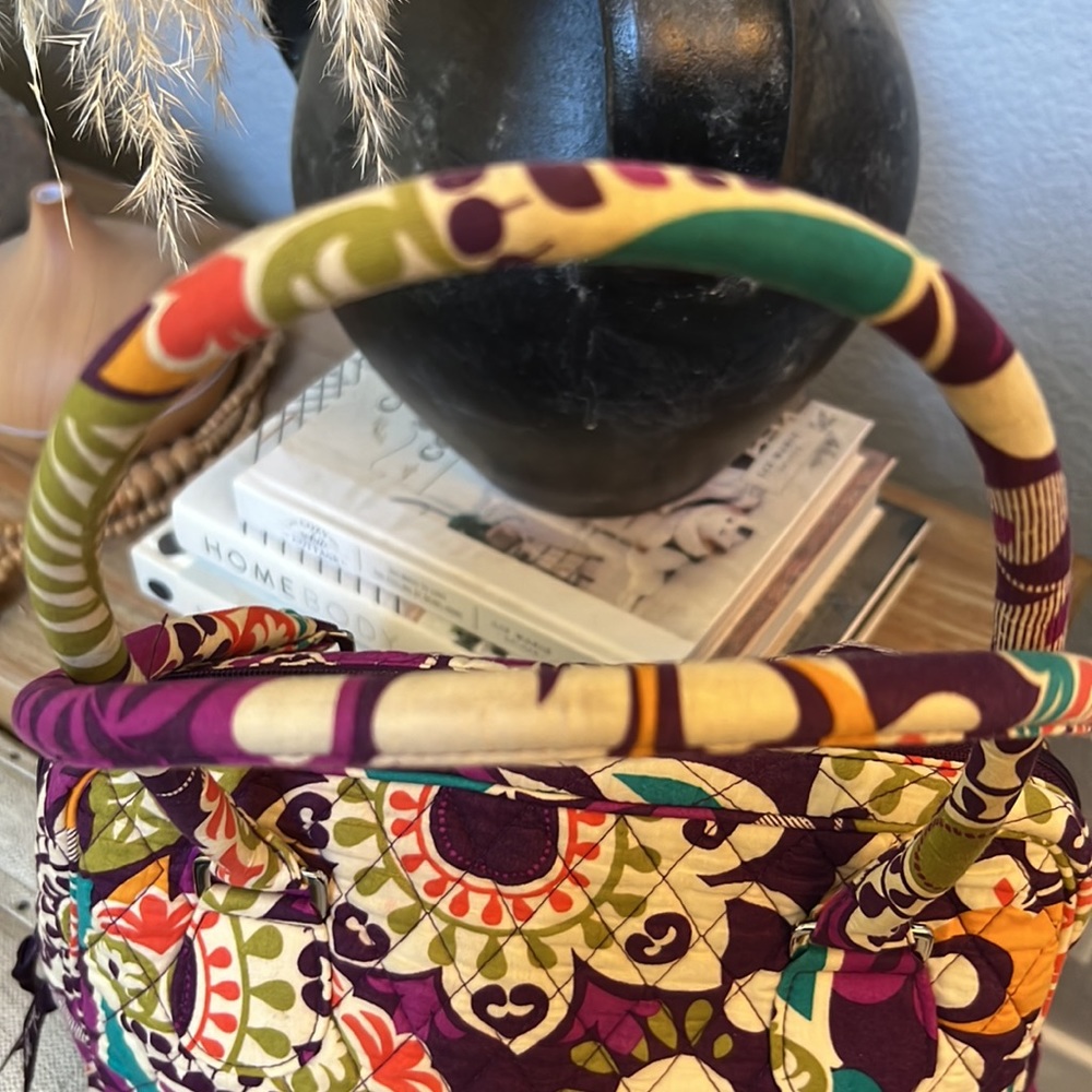 Vera Bradley Vintage Grand Weekender Carry Bag - Picture 6 of 7